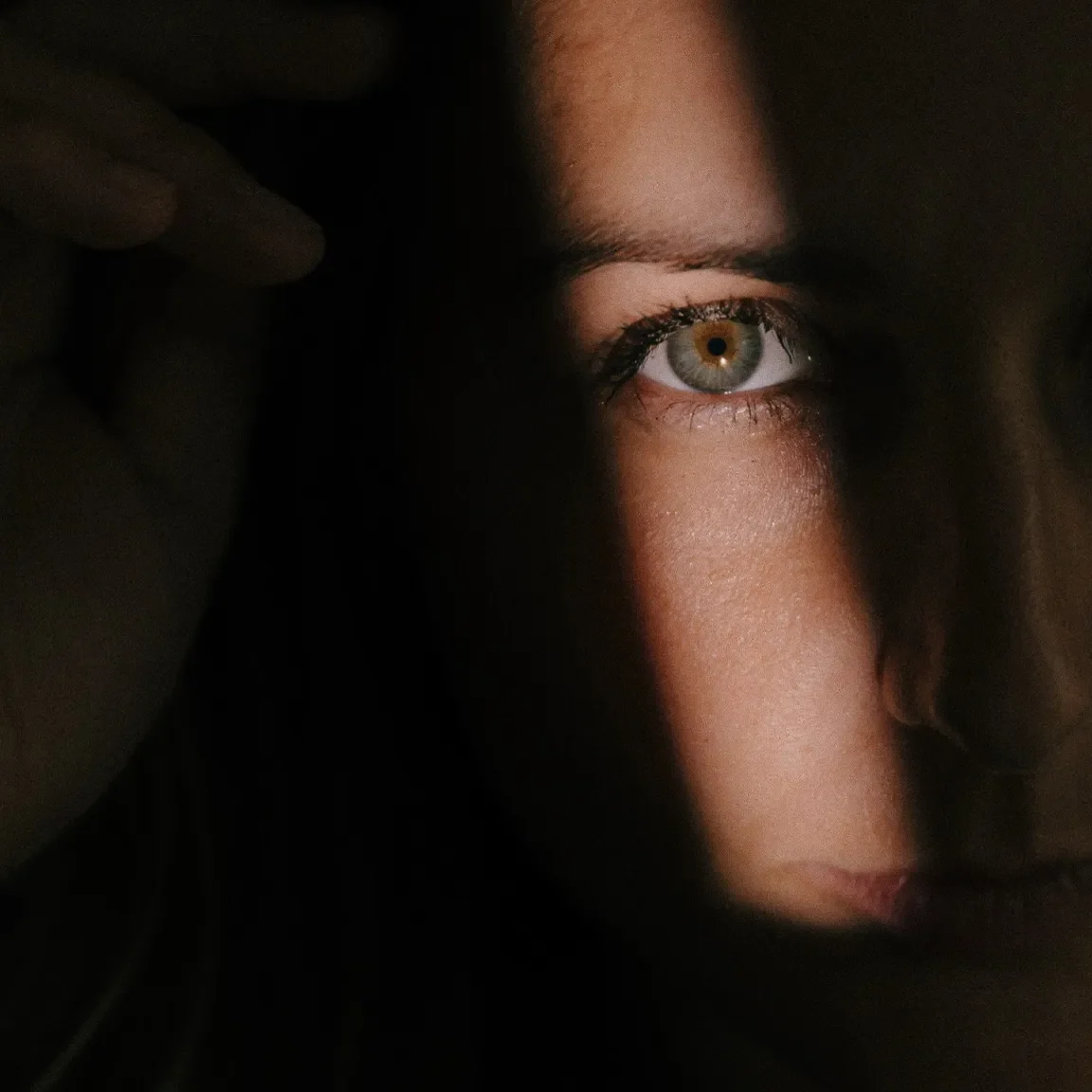 Explorer ses perceptions, son intuition et sa médiumnité avec SIGNES